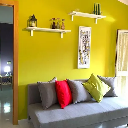 Tomodomo Apartment *